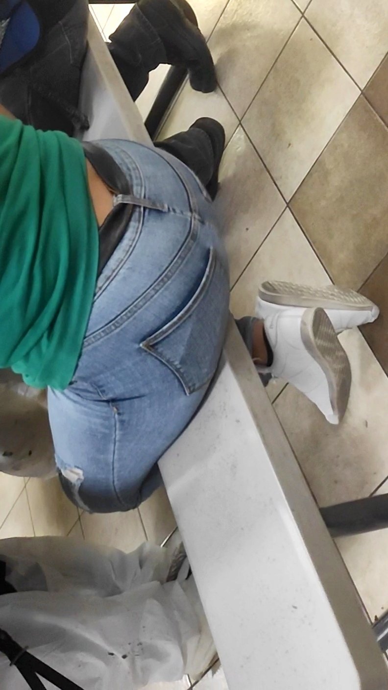 Warehouse assistant 18 #2bTRjmRr